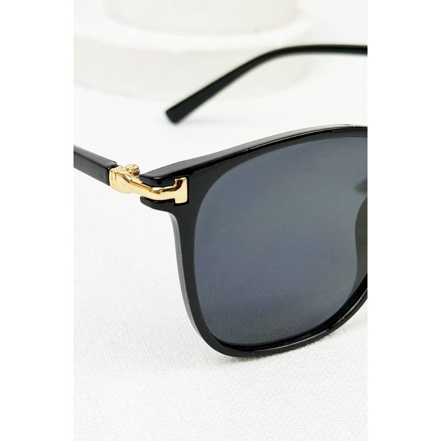 Hazel Everyday Shades Fashion Sunglass